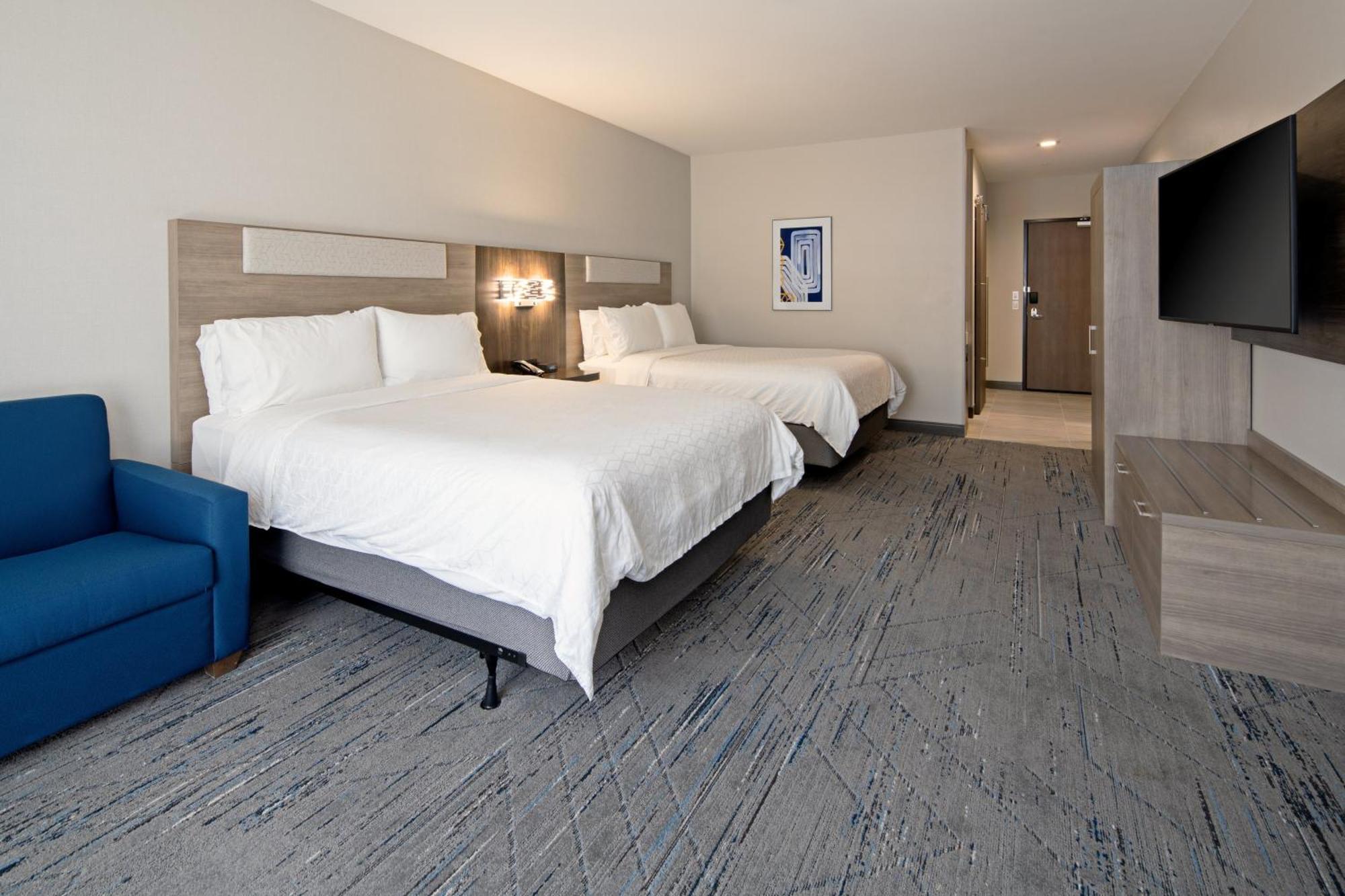 Holiday Inn Express & Suites - Valencia - Santa Clarita By Ihg Exterior photo